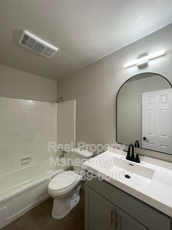 Baton Rouge Condo: 12528 Warfield Ave.