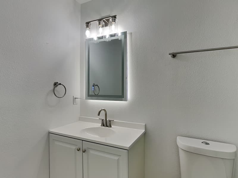 Mckinney Condo: 807 Fenet St