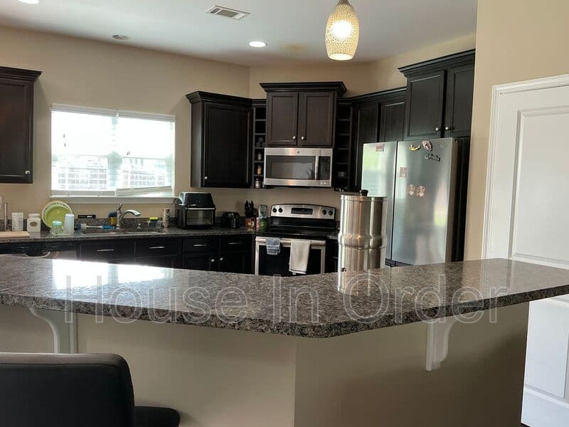Moore House: 363 Faulkner Dr.