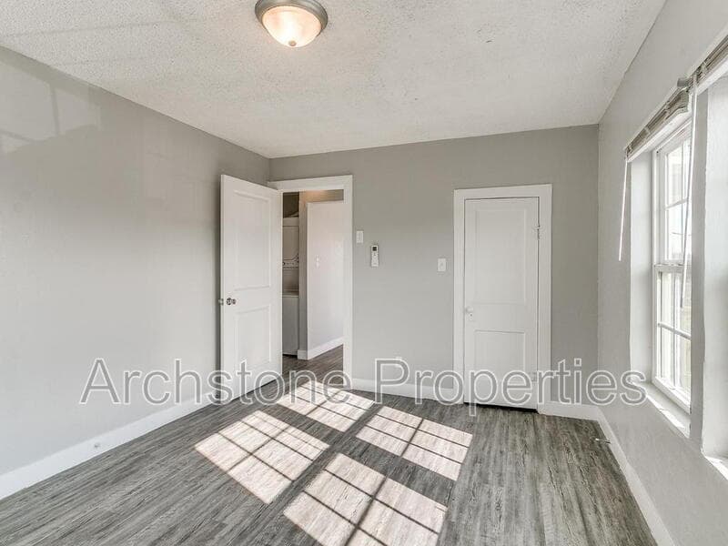 Oklahoma City Townhome: 1231 North Grand Boulevard