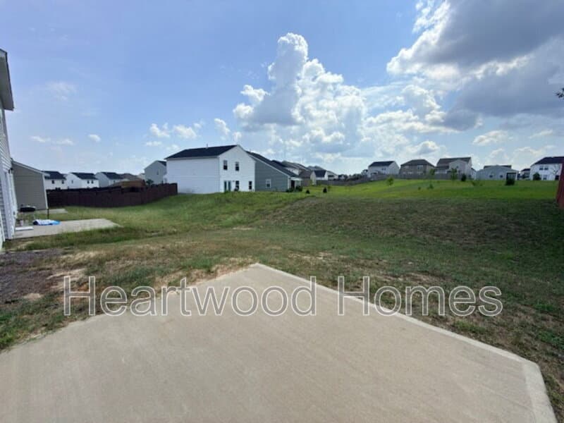 Elgin House: 406 Eclipse Lane