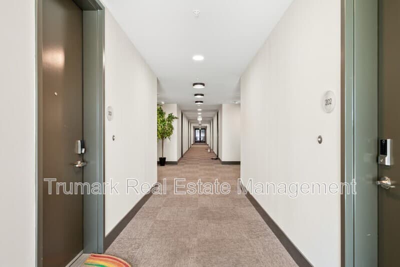 Pasadena Condo: 218 N El Molino Ave