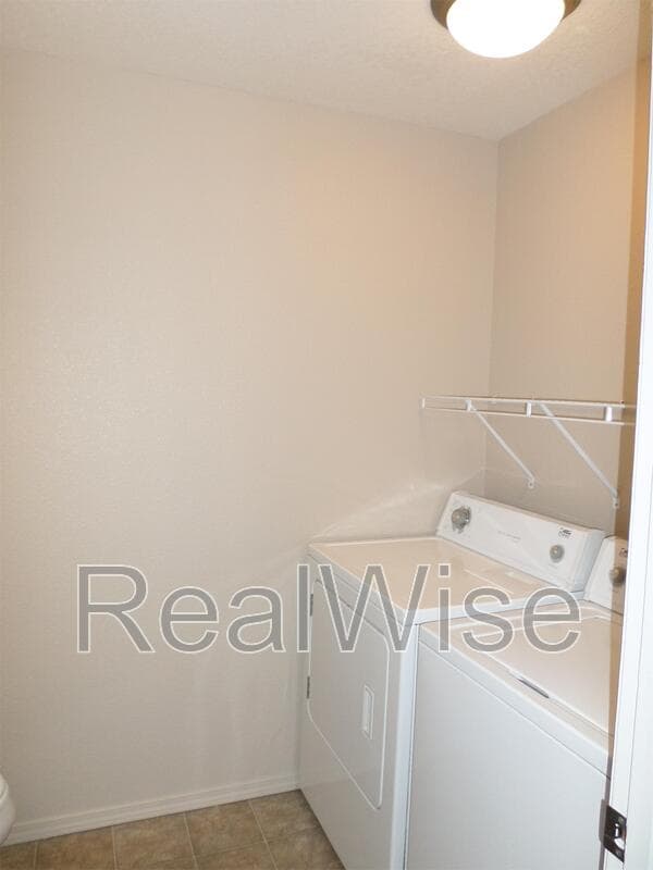 Medford Townhome: 450 Midway