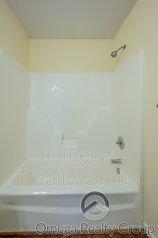 Mc Calla Condo: 484 Grey Hill Rd