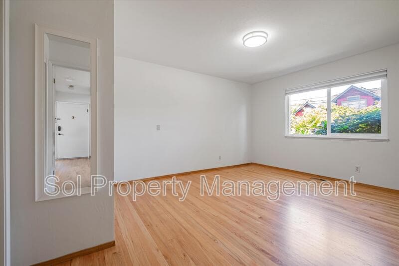 Santa Cruz Condo: 515 Cayuga Street