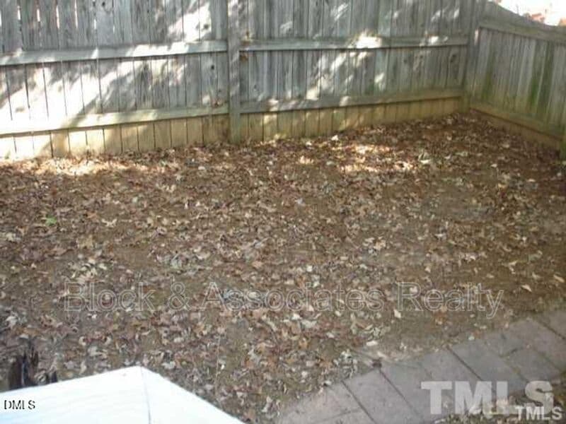 Cary House: 311 Wax Myrtle Ct.