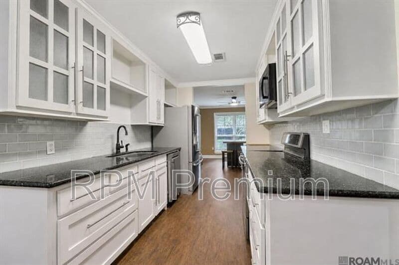 Denham Springs House: 26137 Vincent Dr