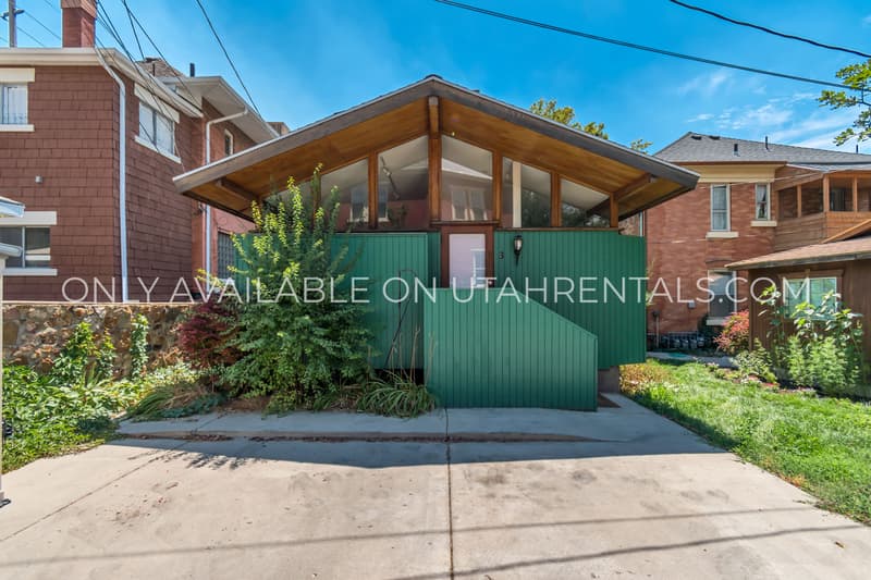 Salt Lake City Condo: 1073 E 200 S