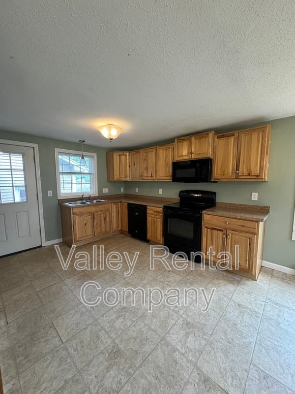 Hadley Condo: 201 Middle Street - 1