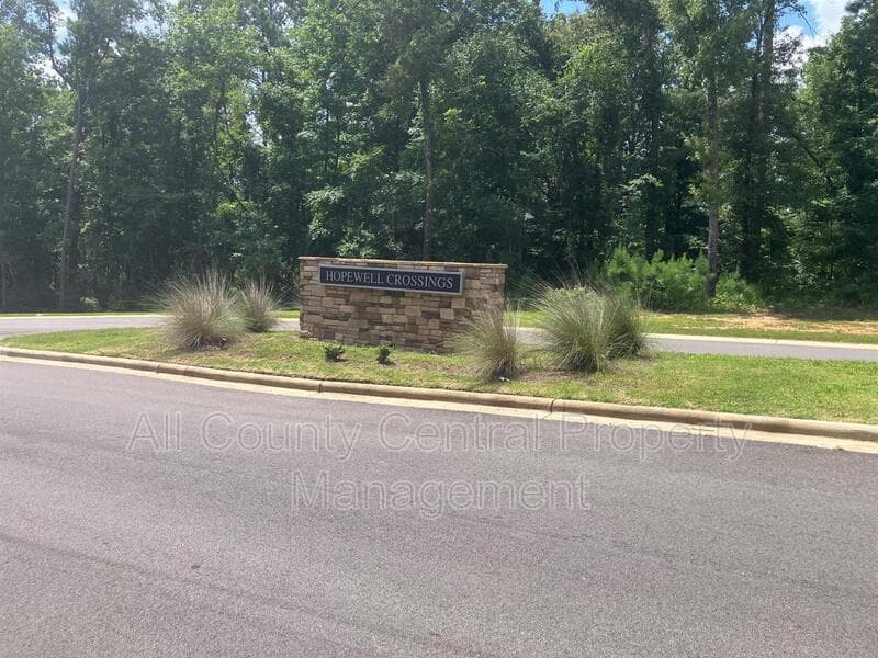 Bessemer House: 3870 Barton Lane