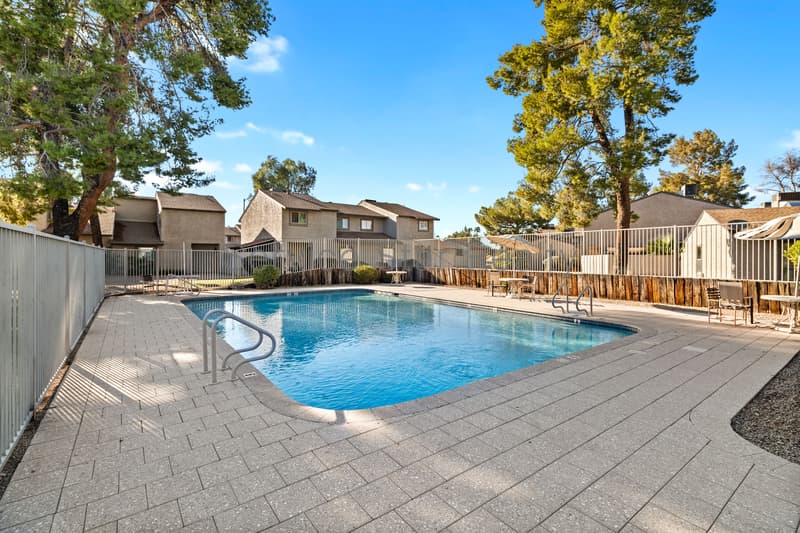 Phoenix House: 15411 N 2nd Pl