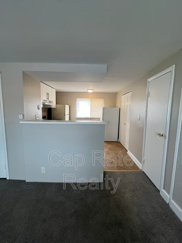 Columbus House: 3632 Cushing Dr