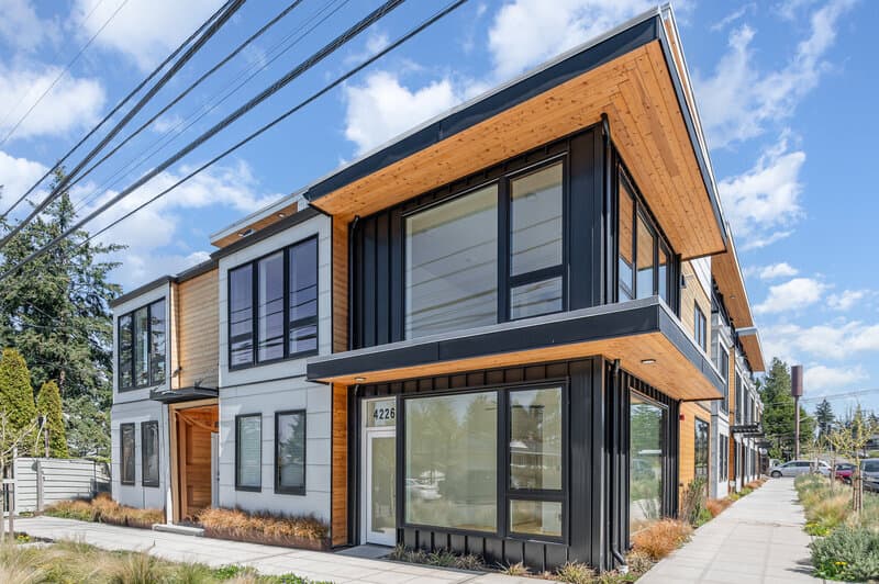 Seattle Townhome: 4214 SW 100th St