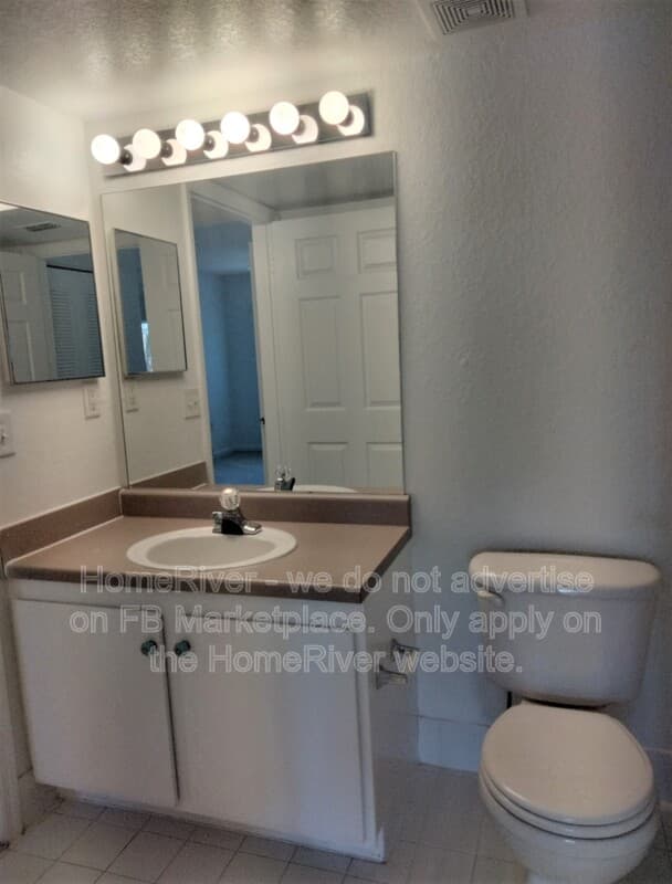 Port Saint Lucie House: 201 SW Palm Dr