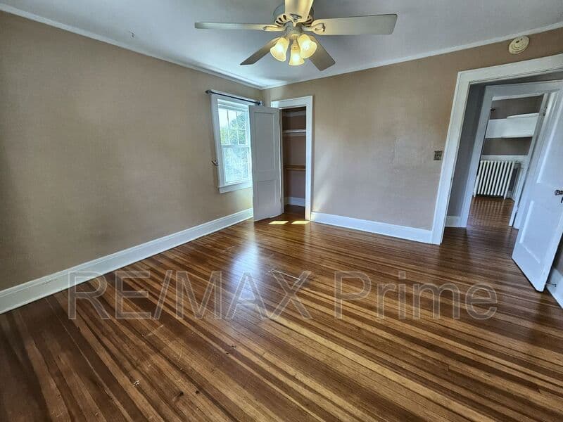 Norfolk House: 3520 Buckingham Street