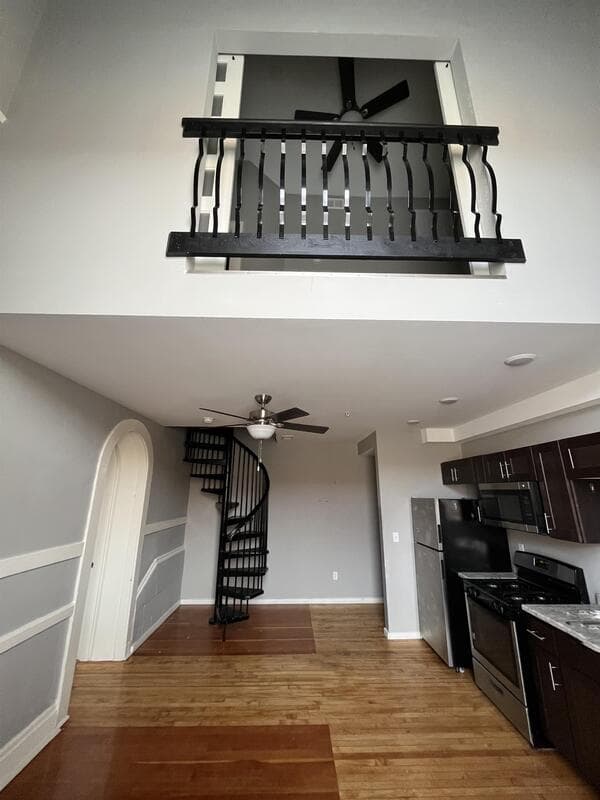 Davenport Condo: 421 Brady St. #10