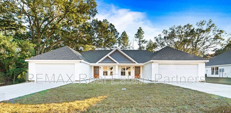 Petal Condo: 5 Bellamy Ln