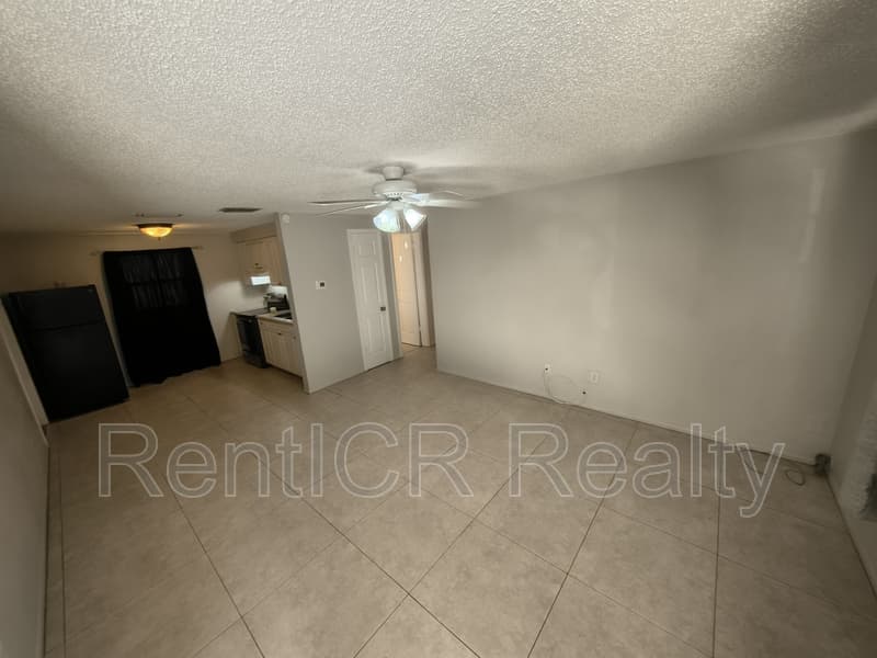 Dunedin Condo: 561 Laura Lane