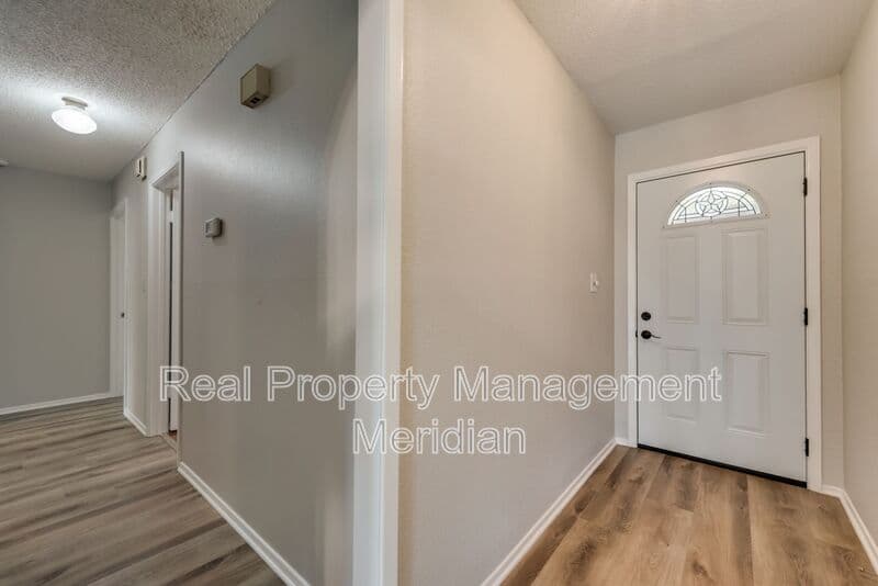 Keller House: 432 Pearl St