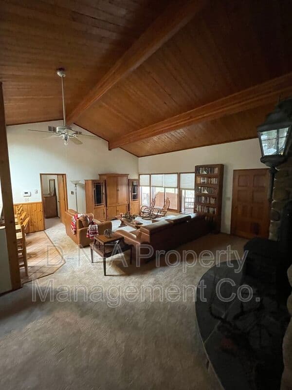 Cresco House: 3530 Spruce Cabin Road
