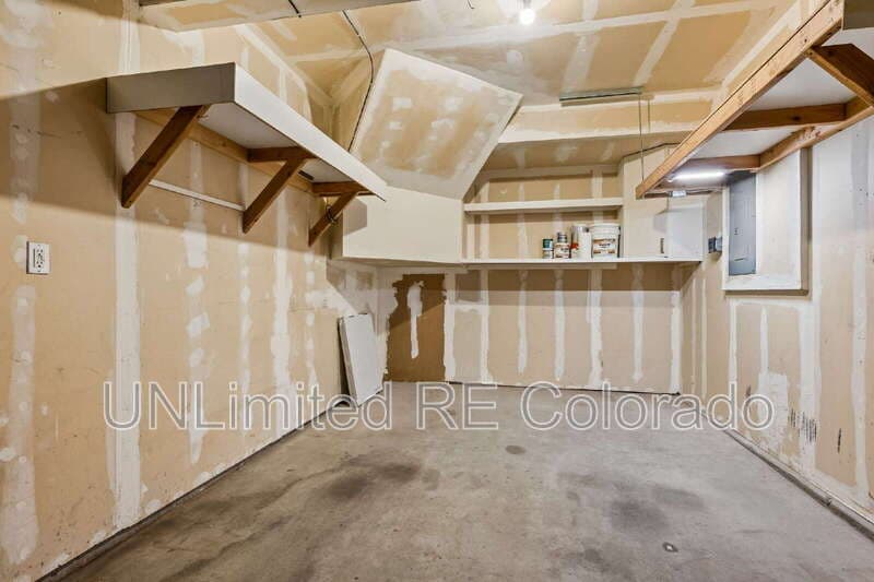 Parker Condo: 17315 Waterhouse Cir