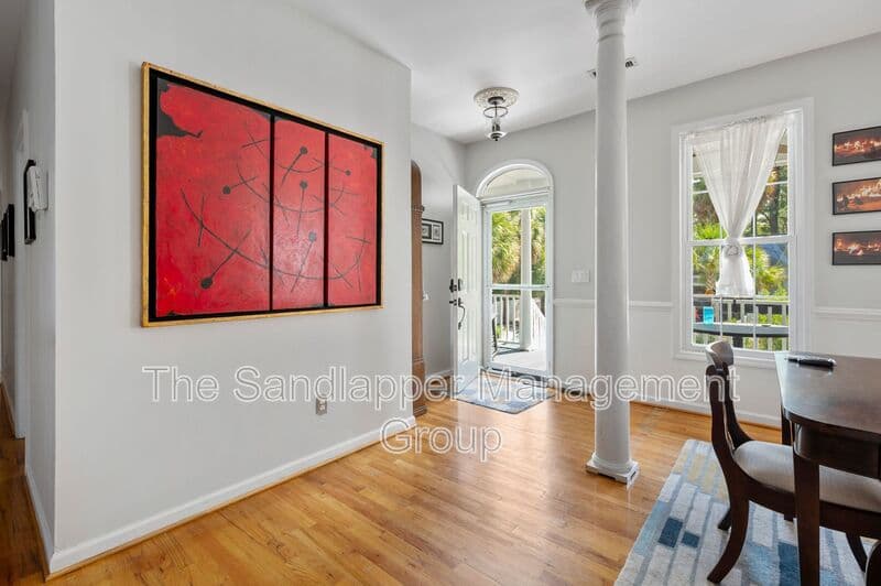 Johns Island House: 588 Main Road