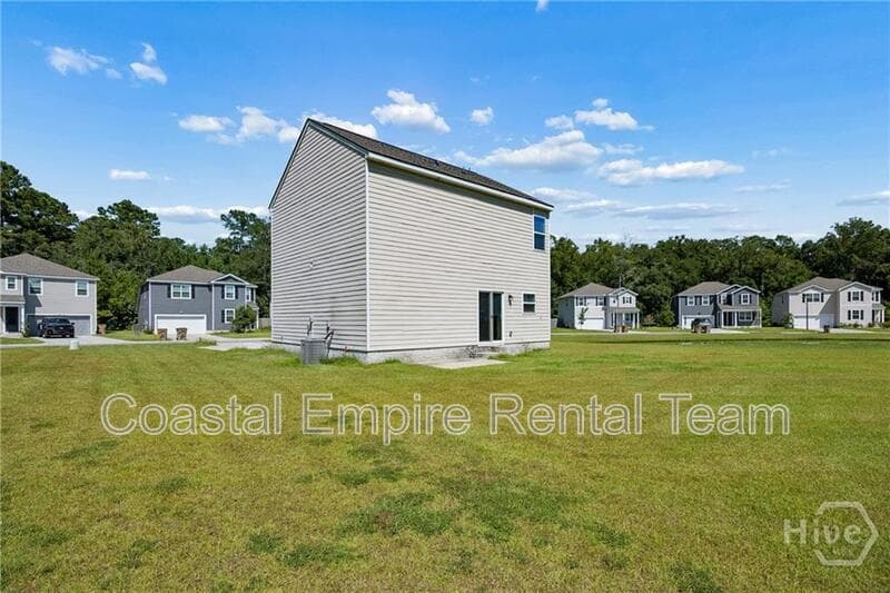 Richmond Hill House: 295 Coby Lane