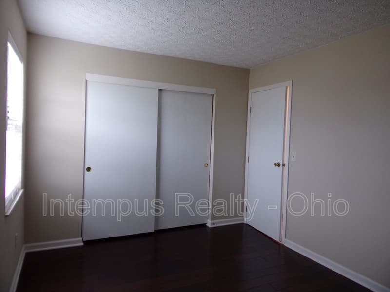 Columbus House: 7839 Meadowhaven Blvd