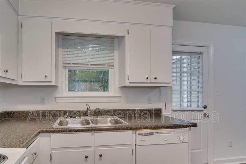 Augusta Townhome: 4021-B Wheeler Woods Road