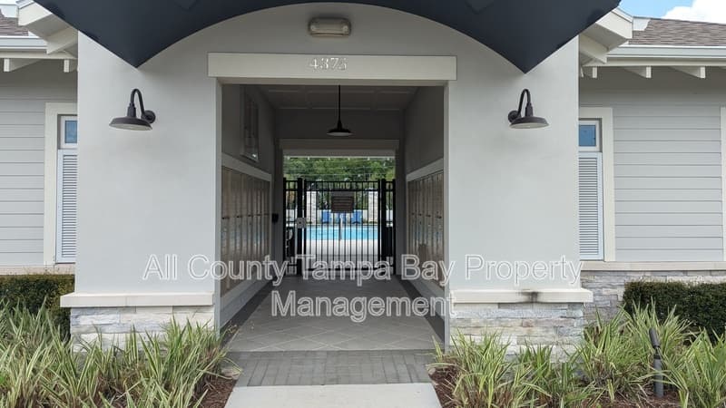 Lutz Townhome: 26122 Fantasy Sky Lane