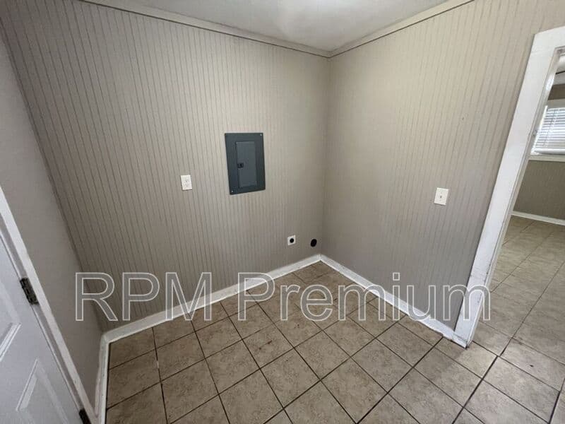 Baton Rouge House: 5863 Denova St