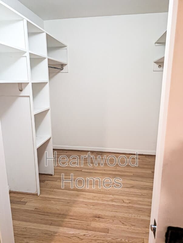 Columbia House: 934 Laurens Street