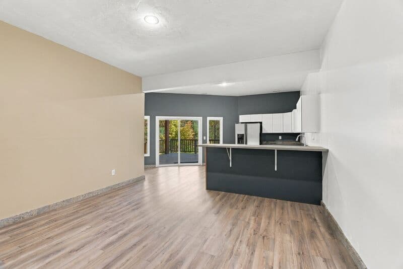 Liberty Lake Condo: 24817 East Liberty Creek Road - 3