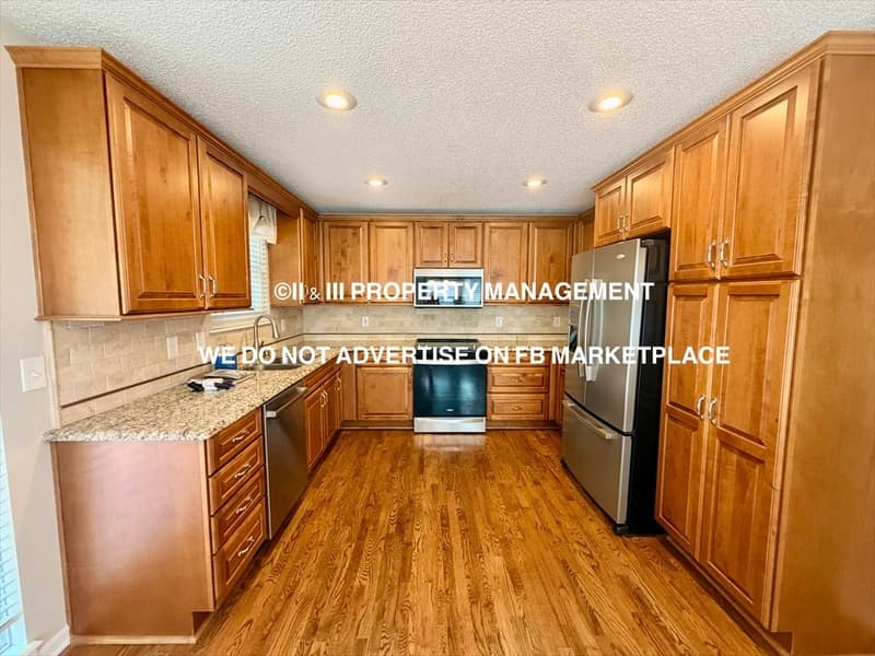 Blue Springs House: 2603 Northeast Springbrook Street