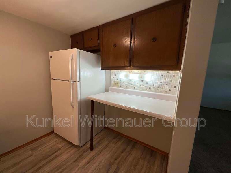 Fairview Heights Condo: 9940-7 Old Lincoln Trail