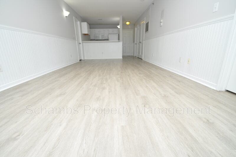 Raleigh House: 1500 Graduate Ln