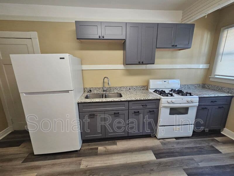 New Orleans Condo: 5324 Prytania Street