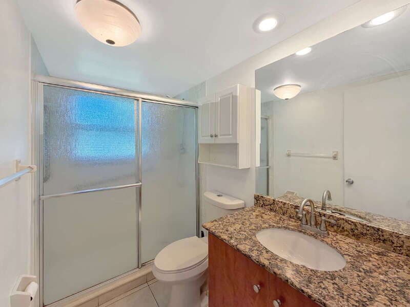 POMPANO BEACH Condo: 3641 Oaks Clubhouse Drive