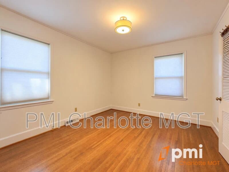 Charlotte House: 1140 Bevis Dr