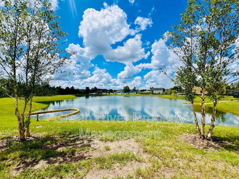 Middleburg House: 827 Rivertree Place