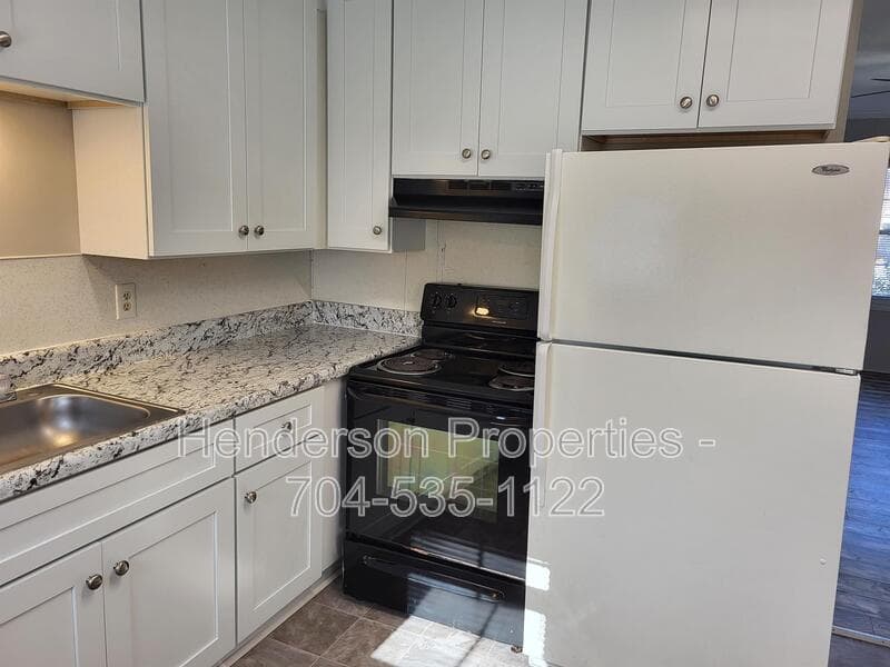Monroe Condo: 400 East Talleyrand Avenue