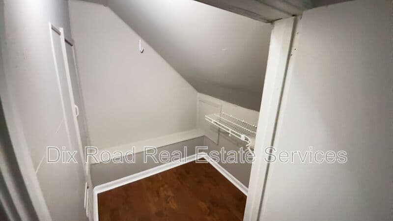 Hamilton House: 1408 Western Avenue