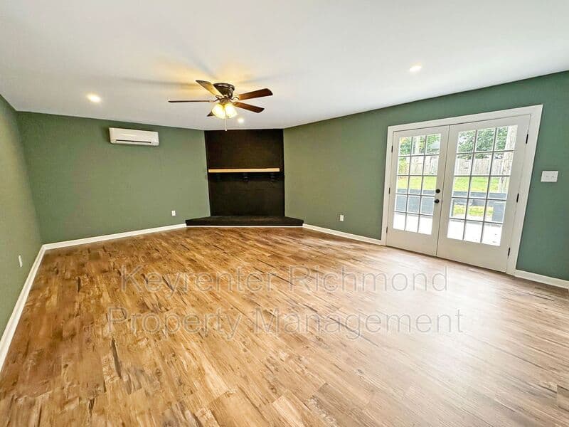 Henrico House: 7409 Landsworth Avenue