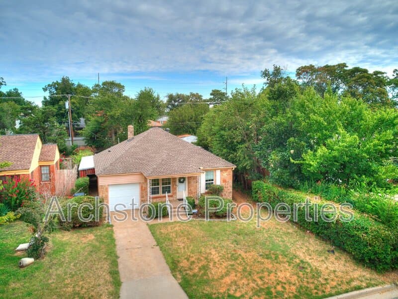 Oklahoma City House: 2617 Northwest 37th Street