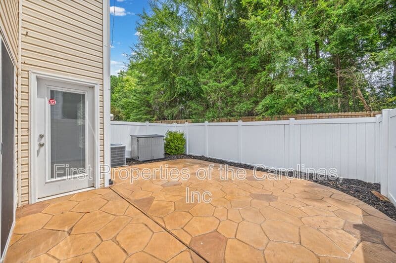 Lake Wylie Townhome: 2090 Shady Pond Dr.