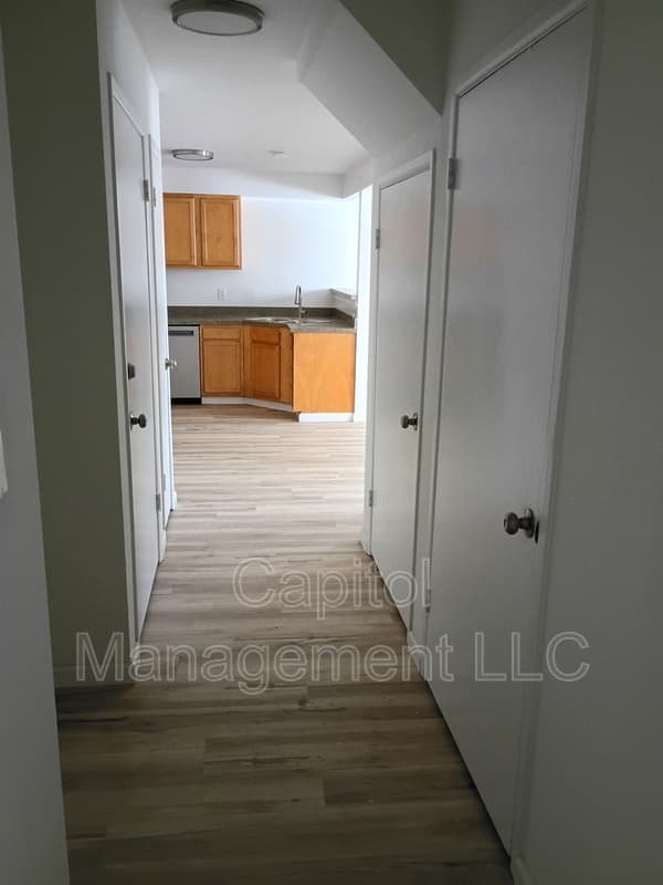 Lansing Condo: 3322 West Michigan Avenue