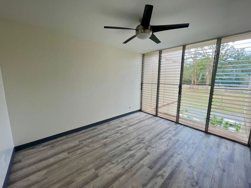 Mililani Condo: 95-045 Waikalani Dr