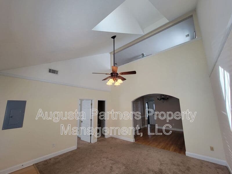Martinez House: 211 Brook Court