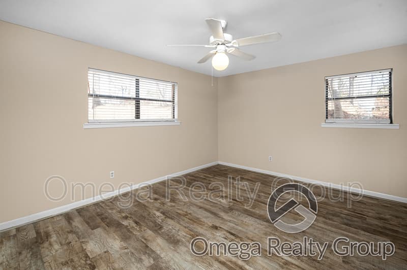 Jasper Condo: 400 7th St E