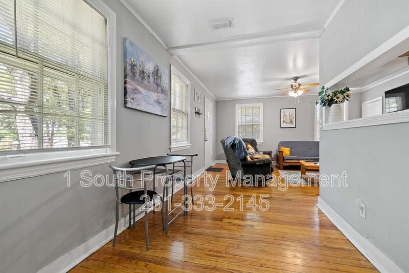 Mobile House: 316 Border Drive West